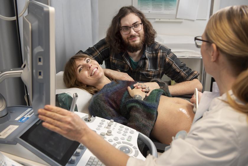 HUS tutkii nykyistä tarkemmin raskausajan seulontamenetelmiä.