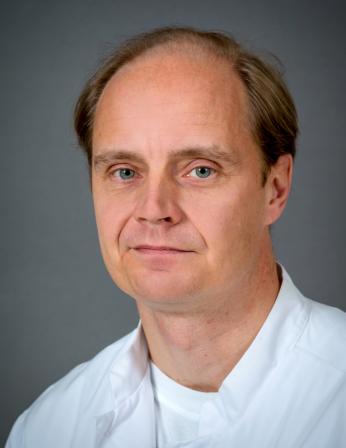 Neurokirurgi Jussi Antinheimo