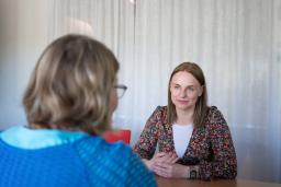 Varja Siirtola työnohjauksessa