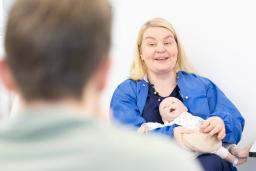 Päivi Riekkinen vetää kotia kohti -infoa Espoon sairaalassa